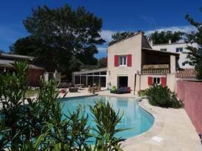 villa provençale avec piscine